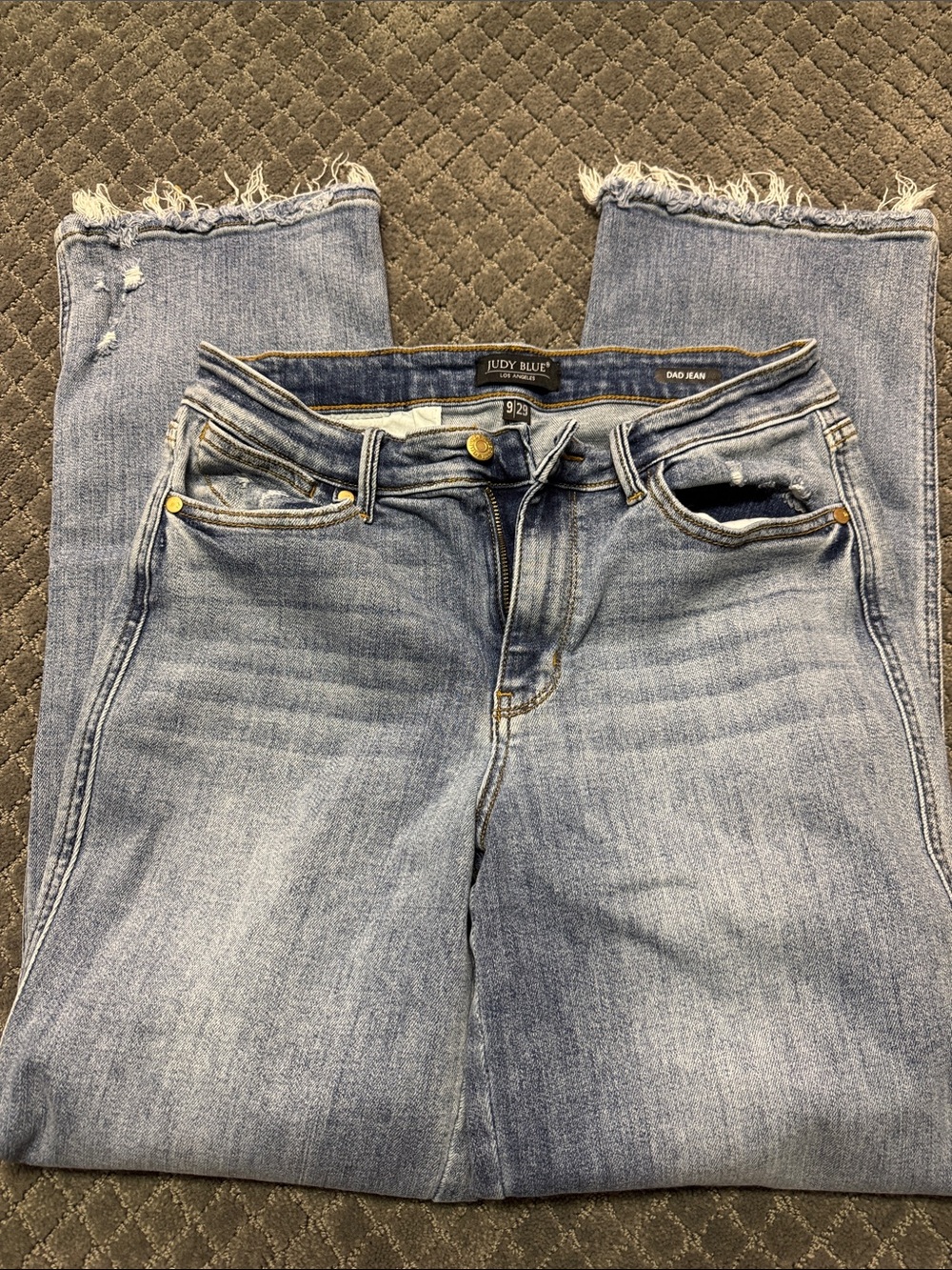 Judy Blue Light Blue Distressed Ankle Crop Jeans